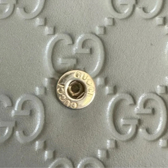 Gucci Pink and Gray Embossed Wallet - Picture 6 of 14